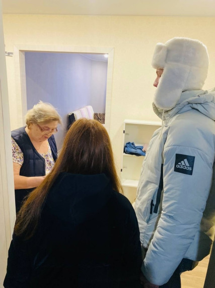 Ученический Совет школы поздравляет ветеранов педагогического труда с Международным женским днём!.